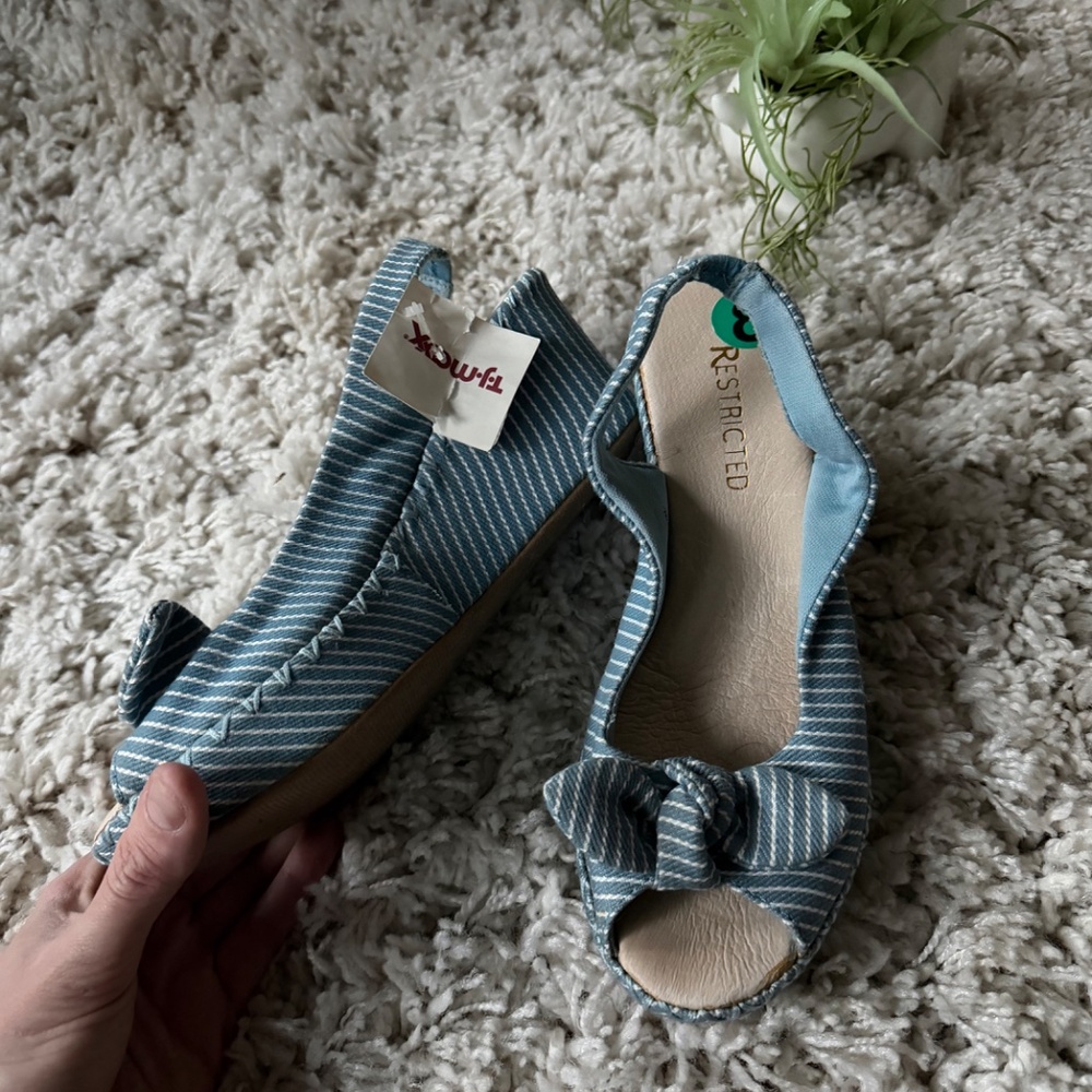 Women's peep-toe Restricted Blue Striped Knot Peep-Toe Slingback Sandals sandals - Picture 4 of 6